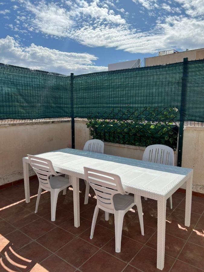 Atico Duplex Con Vista Mar Y Terraza Privada A 200M De La Playa Hasta 6 Personas Apartman Garrucha Kültér fotó
