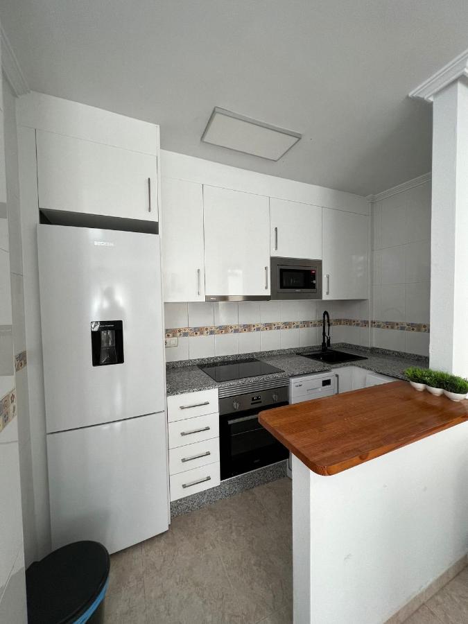 Atico Duplex Con Vista Mar Y Terraza Privada A 200M De La Playa Hasta 6 Personas Apartman Garrucha Kültér fotó